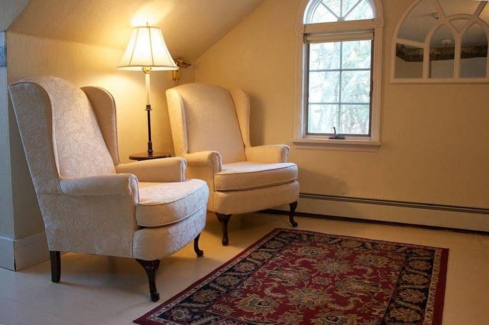 Historic Jacob Hill Inn Seekonk Exteriör bild